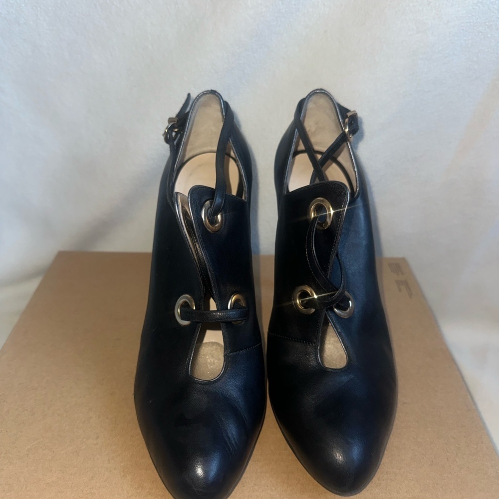 Chic Black Leather Heeled Boots for Women